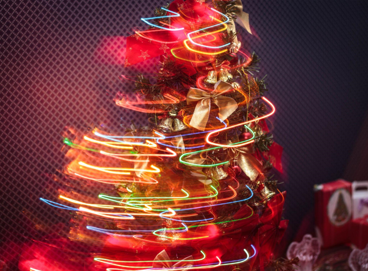 How to Buy the Perfect Artificial Christmas Tree: A Complete Guide